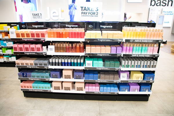 Jet welcomes new flagship Sandton City store with an enhanced value retail shopping experience 26 Jet Sandton Beauty 1