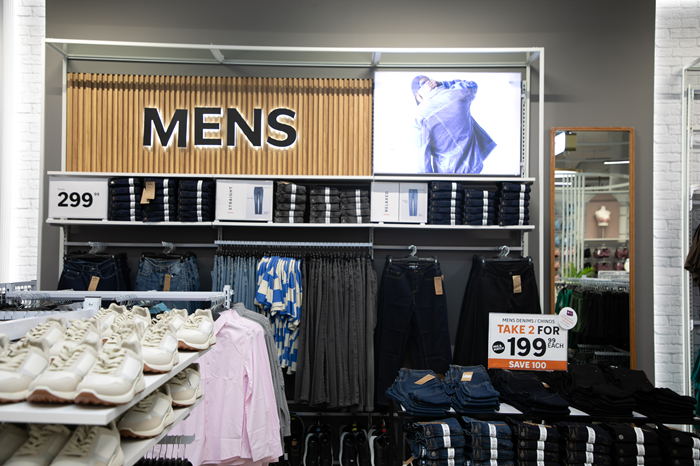 Jet welcomes new flagship Sandton City store with an enhanced value retail shopping experience 28 Jet Sandton Mens 2