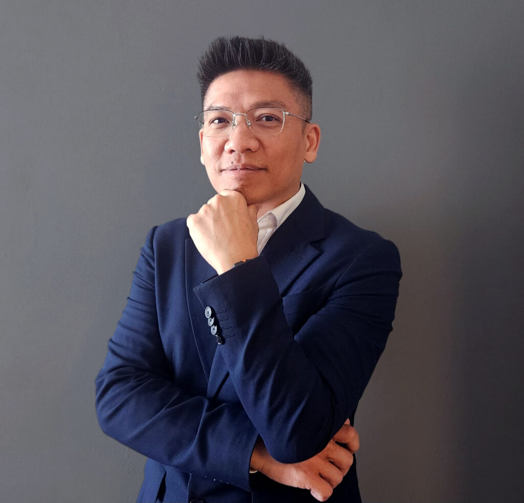 Steve Chang Headshot
