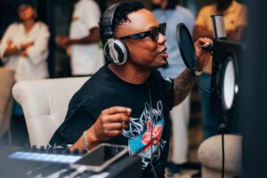 The #HONORX9dOpenVerseChallenge offers aspiring artists a chance to submit an Unbreakable verse and feature alongside SA Music heavyweights.