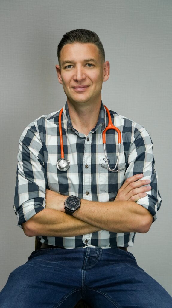 Dr-Vosloo-575x1024.jpg