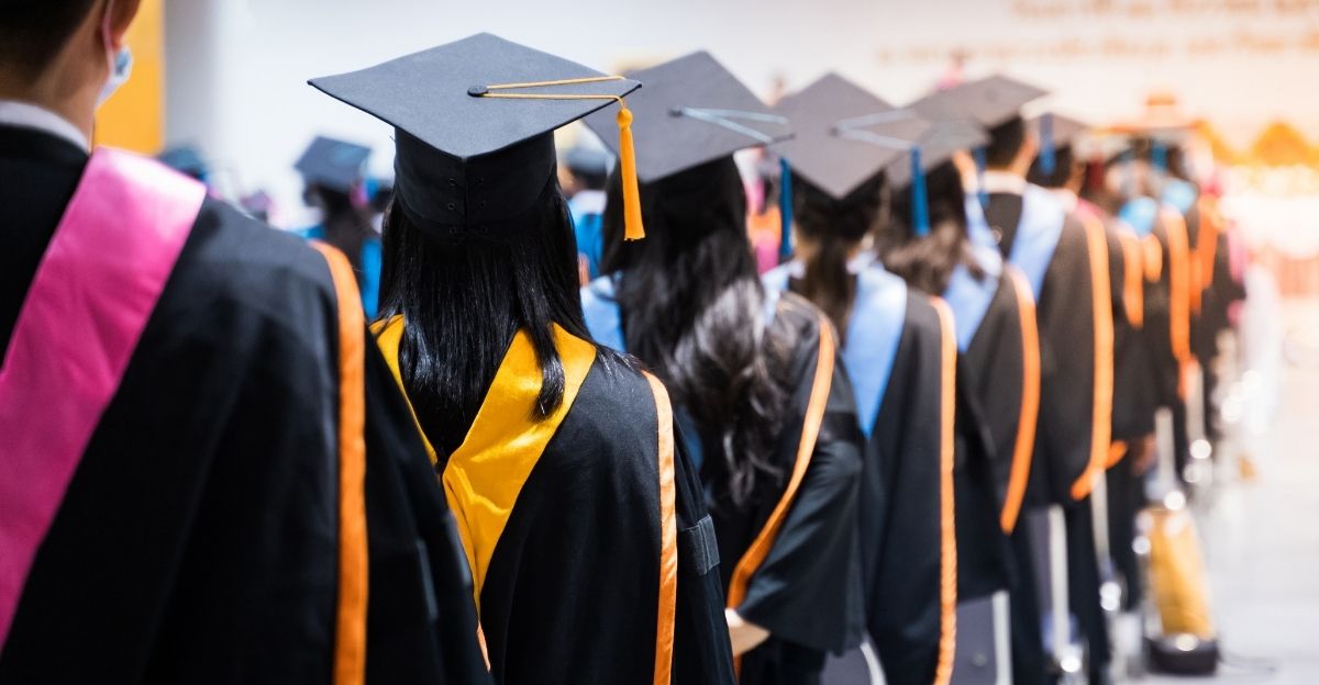 CONCERNS-ARE-MOUNTING-OVER-WHETHER-SOUTH-AFRICAS-TERTIARY-EDUCATION-SYSTEM-HAS-THE-CAPACITY-TO-MEET-THE-ASPIRATIONS-OF-ITS-YOUTH.jpg