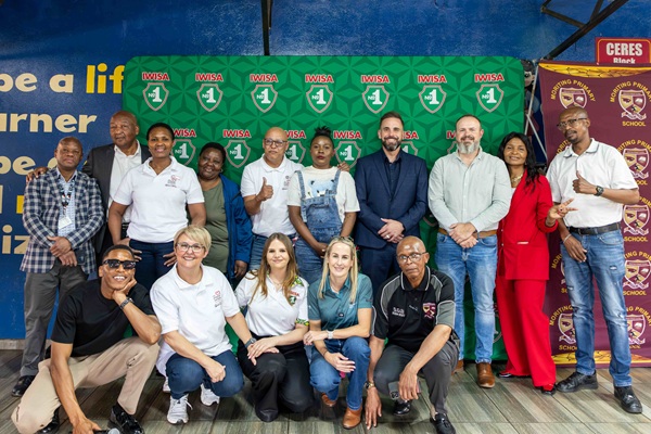 Iwisa No.1’s Share More Meals campaign, launched at Moriting Primary School in Tembisa 2 Iwisa No.1’s Share More Meals campaign, launched at Moriting Primary School in Tembisa 2